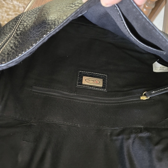 Like new Talbots small messenger style bag - Picture 9 of 10